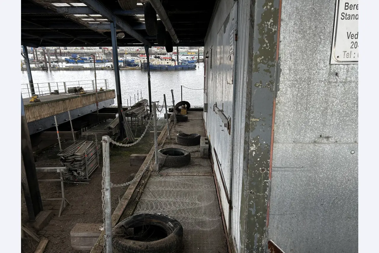 Technical equipment from the port environment-16