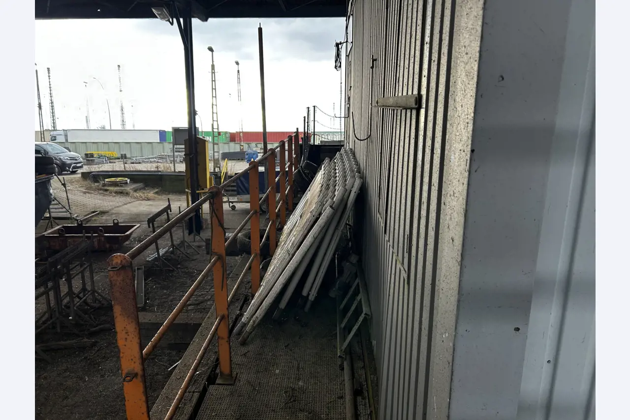 Technical equipment from the port environment-19