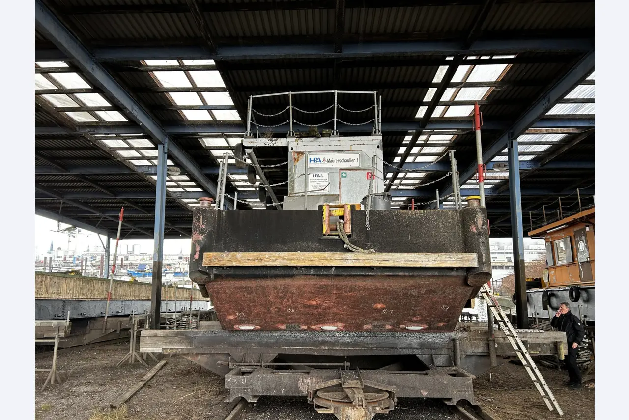 Technical equipment from the port environment-9