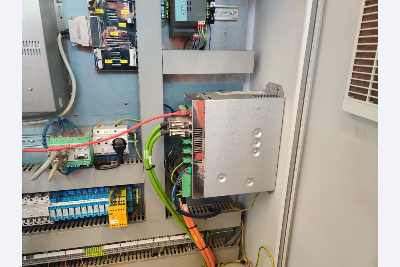 Equipamento de oficina/canalização da zona portuária-11