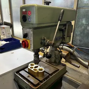 Tischbohrmaschine IXION BT 15