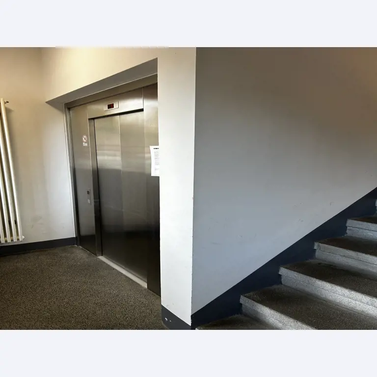 Werkstatt/ Klempnereinrichtung aus dem Hafenumfeld-7