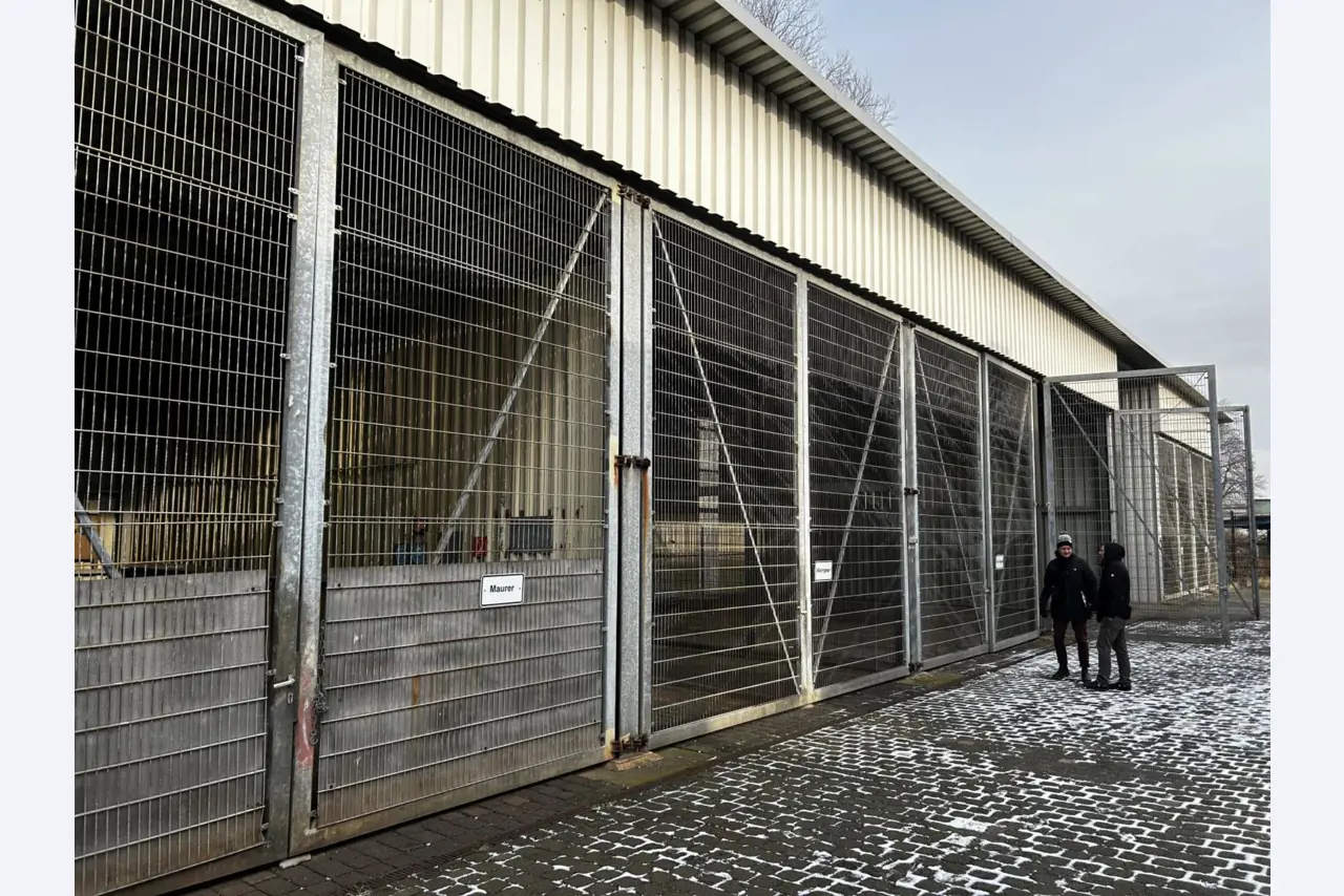 Werkstatt/ Klempnereinrichtung aus dem Hafenumfeld-7