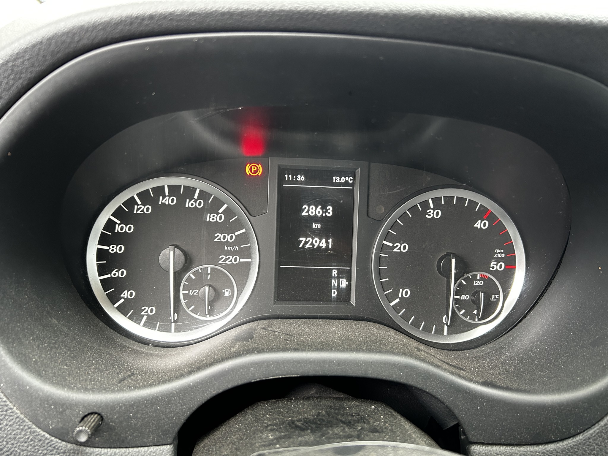 div. Werkstatteinrichtung sowie Fahrzeuge aus dem Hafenumfeld-7