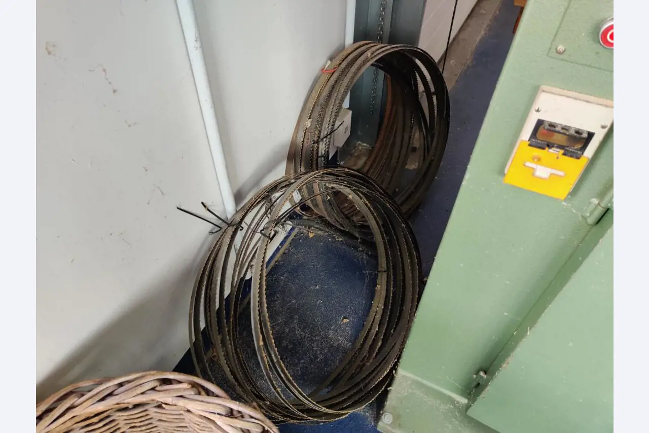 Werkstatt/ Klempnereinrichtung aus dem Hafenumfeld-3