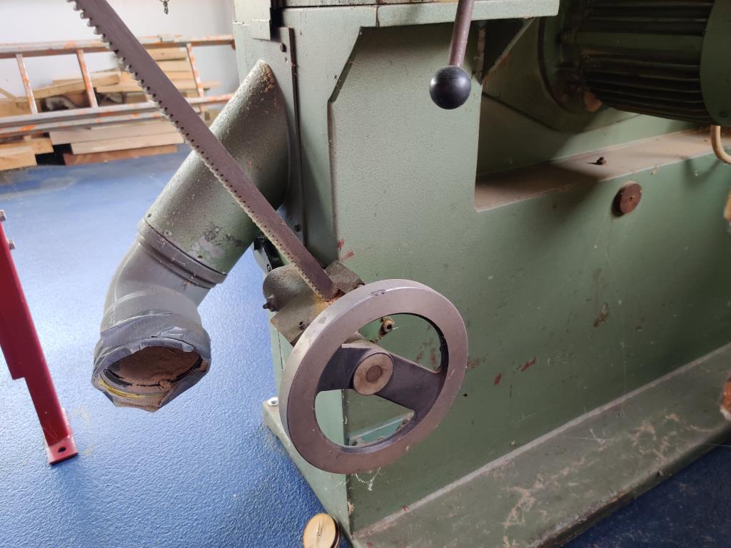 Equipos de taller y fontanería de la zona portuaria-9