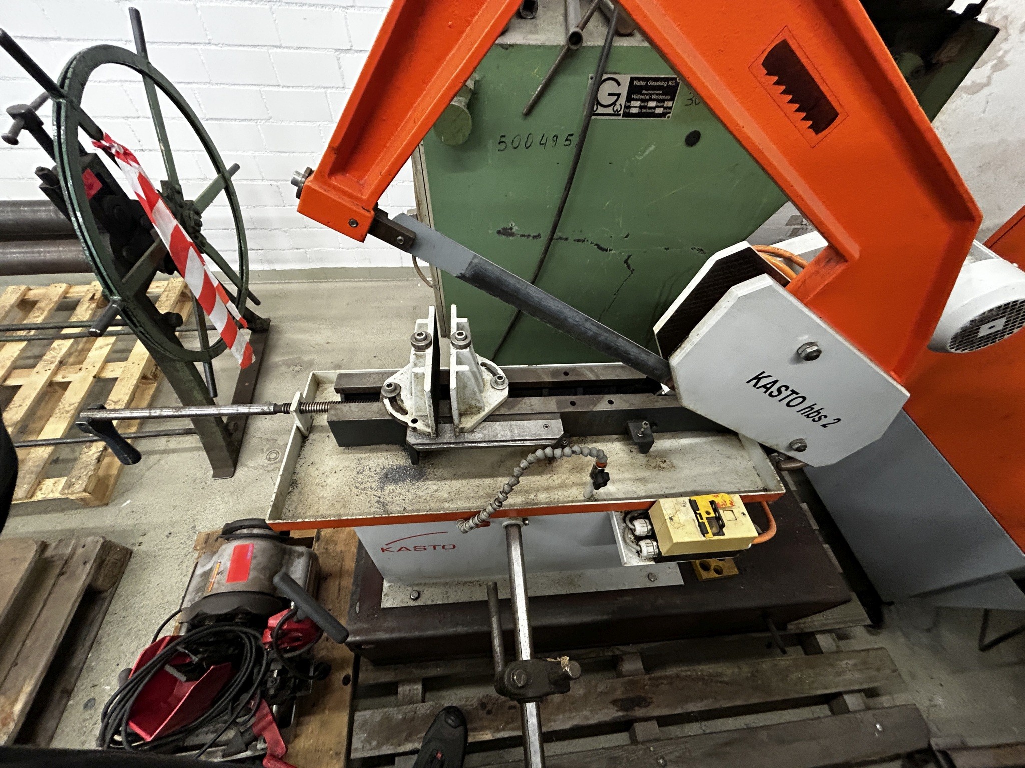 Werkstatt/ Klempnereinrichtung aus dem Hafenumfeld-7