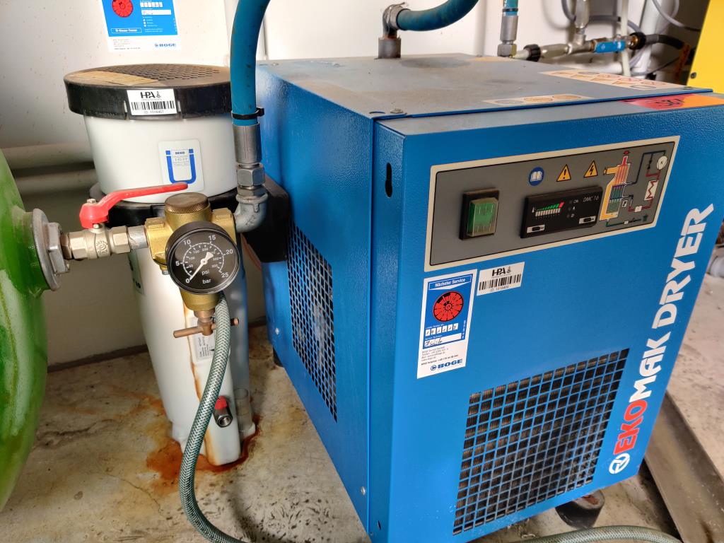 Wyposażenie warsztatowe/kanalizacyjne z terenu portu-12