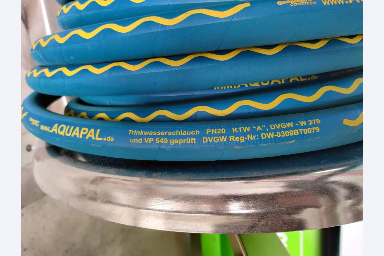 Oprema za delavnico/inštalatersko opremo z območja pristanišča-14