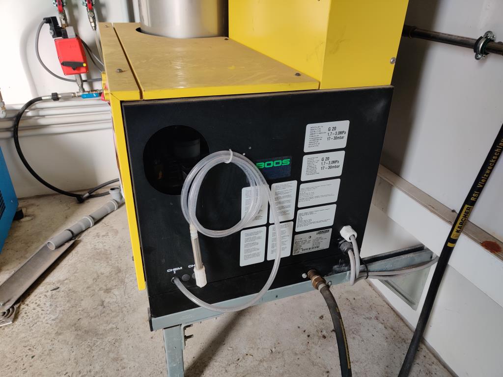 Wyposażenie warsztatowe/kanalizacyjne z terenu portu-18