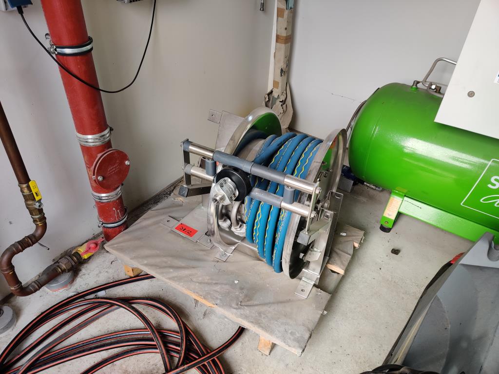 Wyposażenie warsztatowe/kanalizacyjne z terenu portu-20