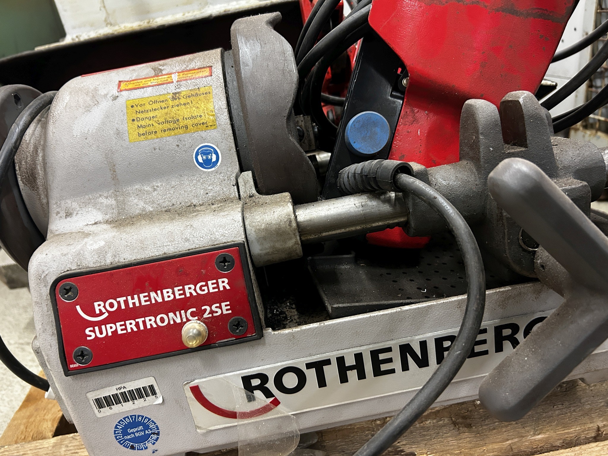 Wyposażenie warsztatowe/kanalizacyjne z terenu portu-5