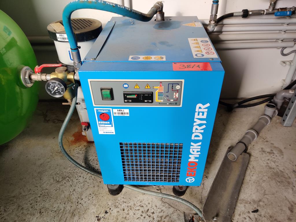 Wyposażenie warsztatowe/kanalizacyjne z terenu portu-9