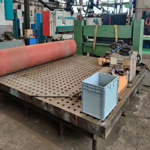 Welding/ perforated grid table approx. 4,000 x 4,000 mm