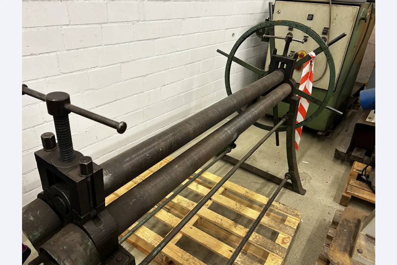 goed onderhouden technische uitrusting van het havengebied-2