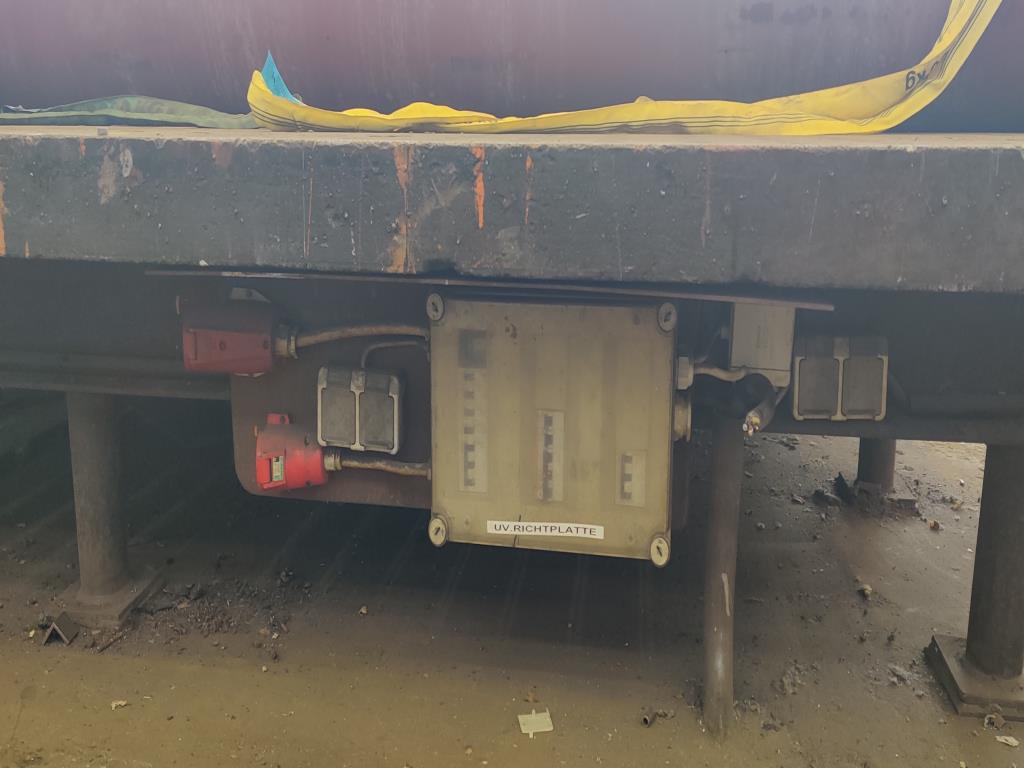 Equipos de taller y fontanería de la zona portuaria-5