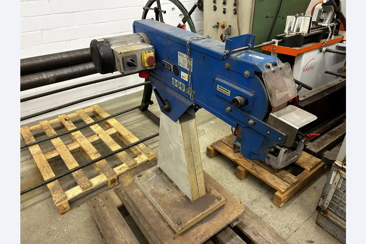 goed onderhouden technische uitrusting van het havengebied-2