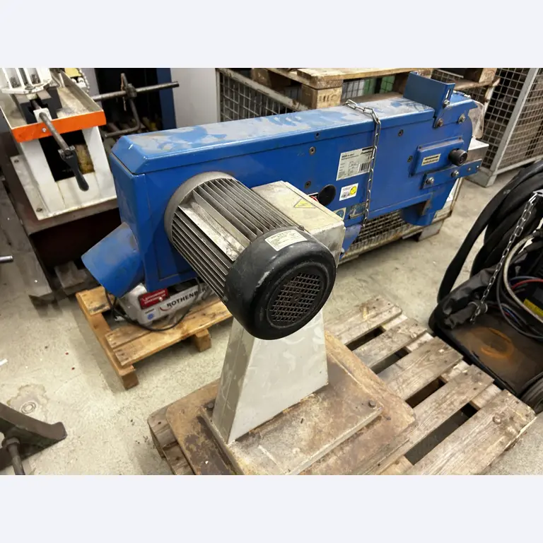 goed onderhouden technische uitrusting van het havengebied-5