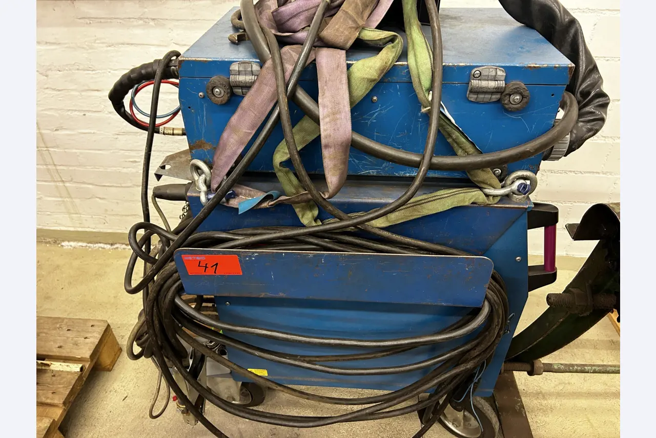 goed onderhouden technische uitrusting van het havengebied-5