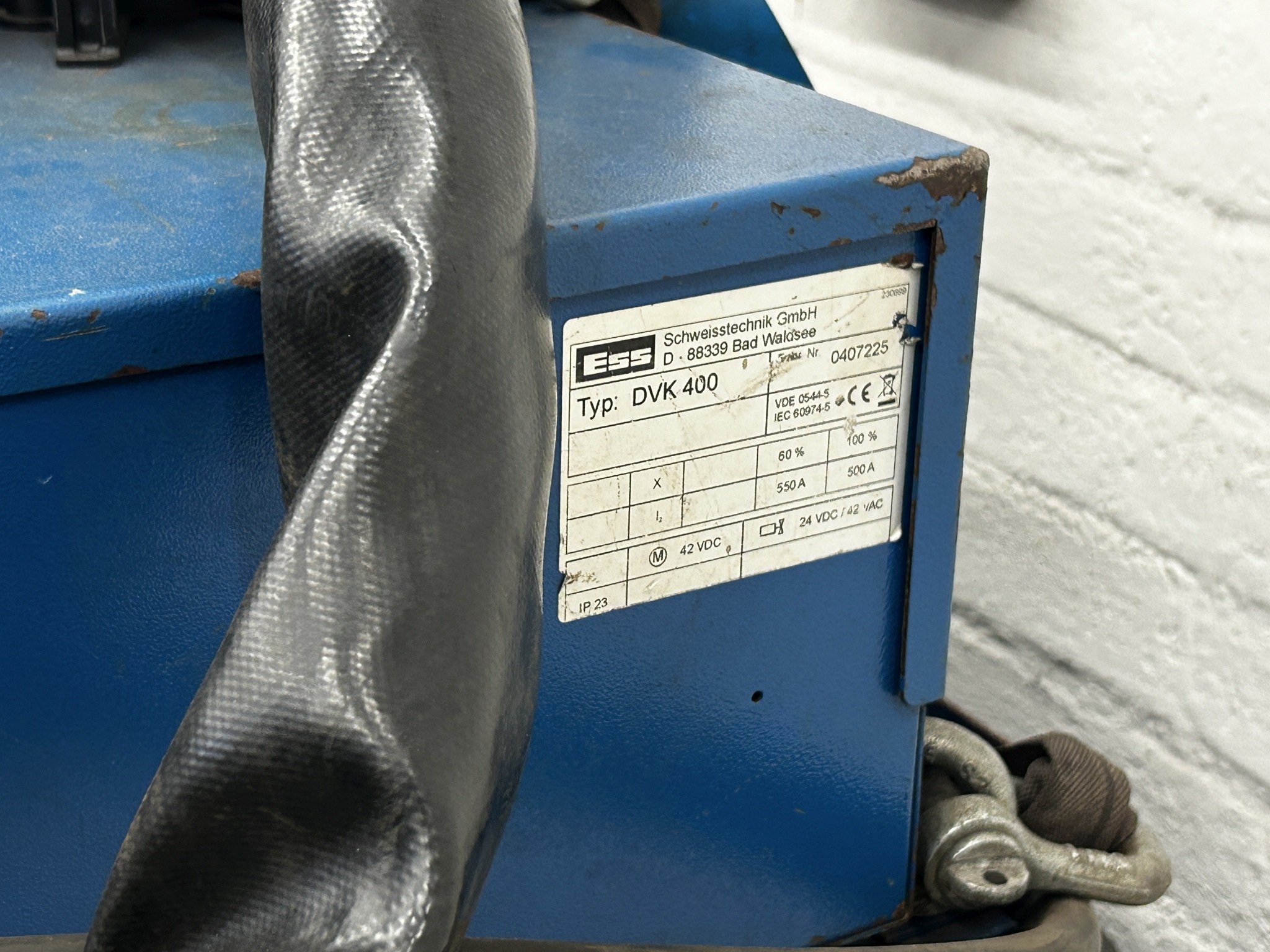 Equipos de taller y fontanería de la zona portuaria-8