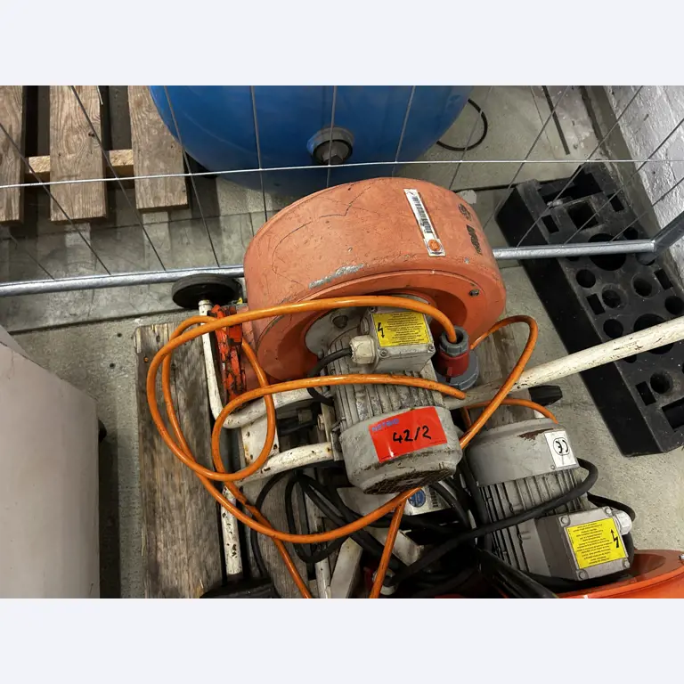 dobrze utrzymany sprzęt techniczny z obszaru portu-1