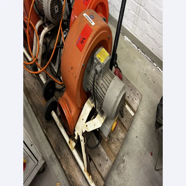 goed onderhouden technische uitrusting van het havengebied-2