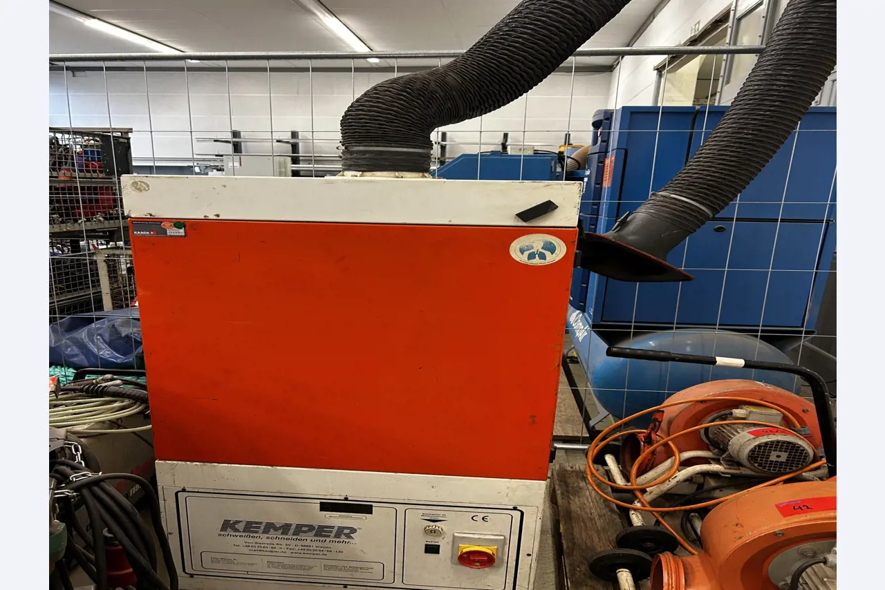 goed onderhouden technische uitrusting van het havengebied-2