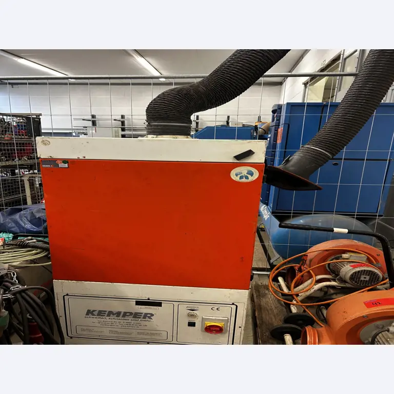 goed onderhouden technische uitrusting van het havengebied-2