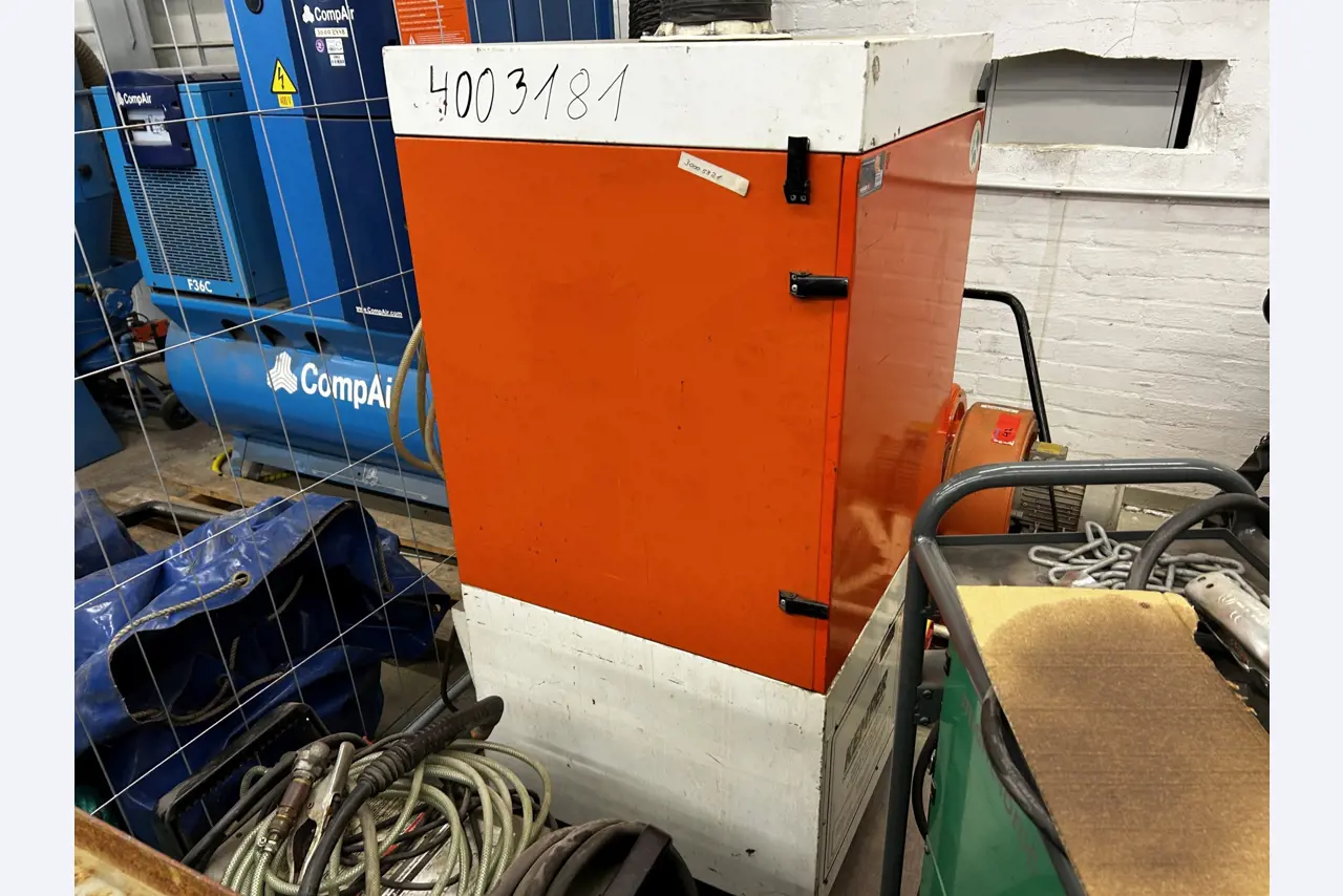 goed onderhouden technische uitrusting van het havengebied-5