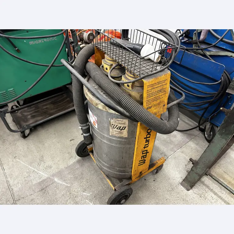 goed onderhouden technische uitrusting van het havengebied-3