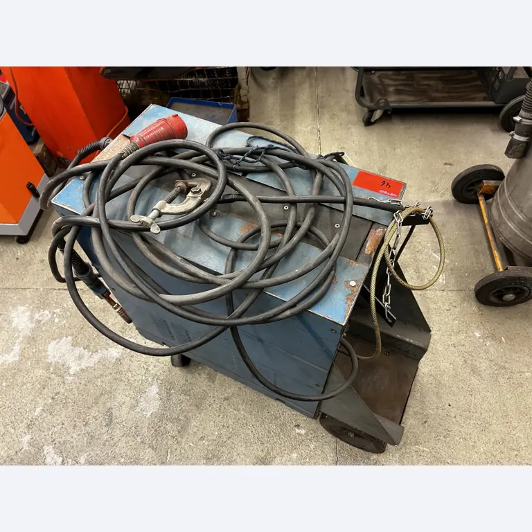 goed onderhouden technische uitrusting van het havengebied-4