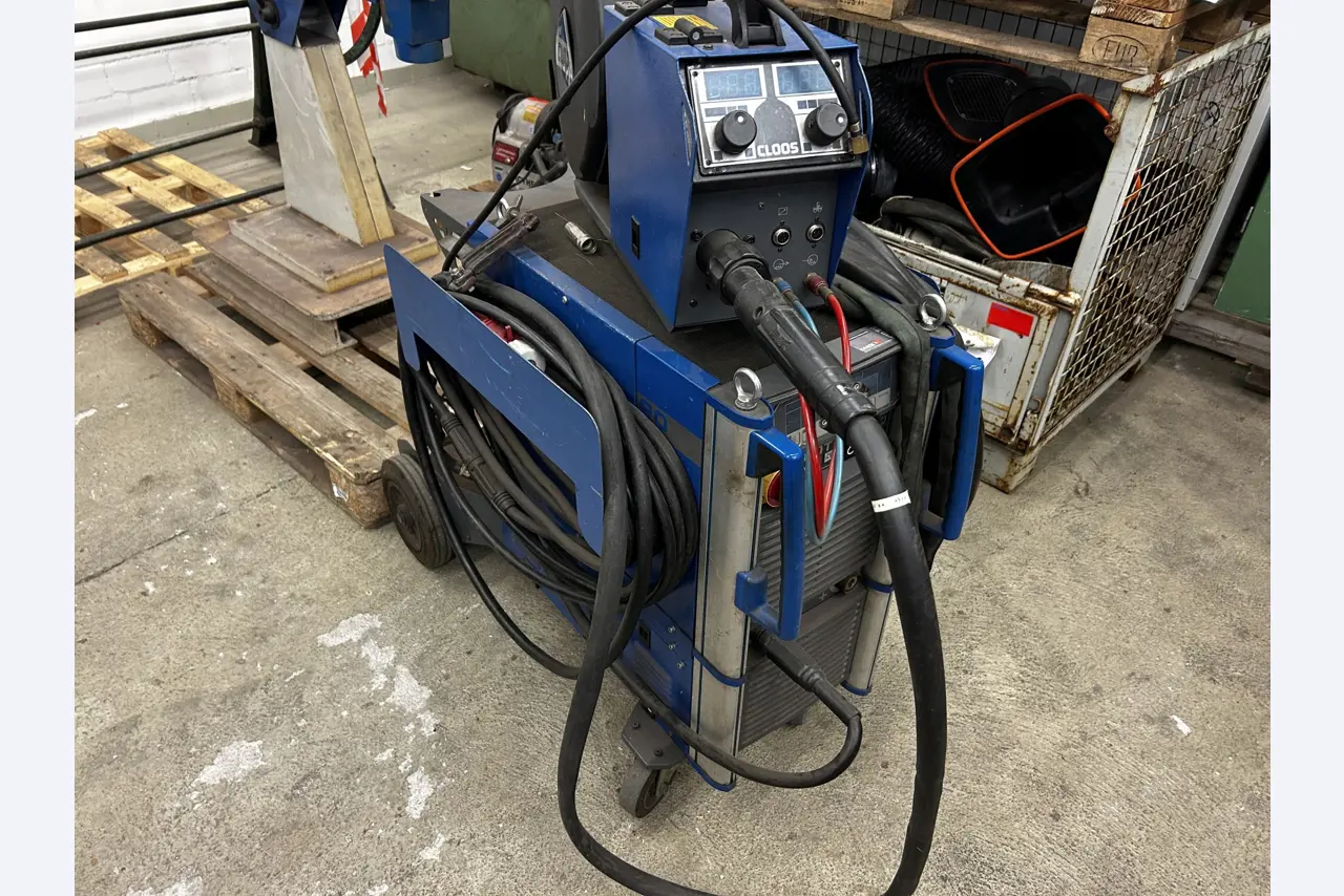 goed onderhouden technische uitrusting van het havengebied-3