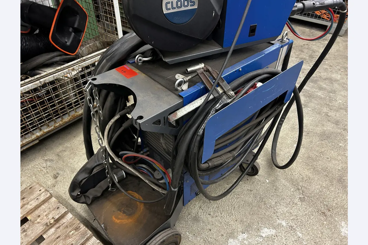 goed onderhouden technische uitrusting van het havengebied-7