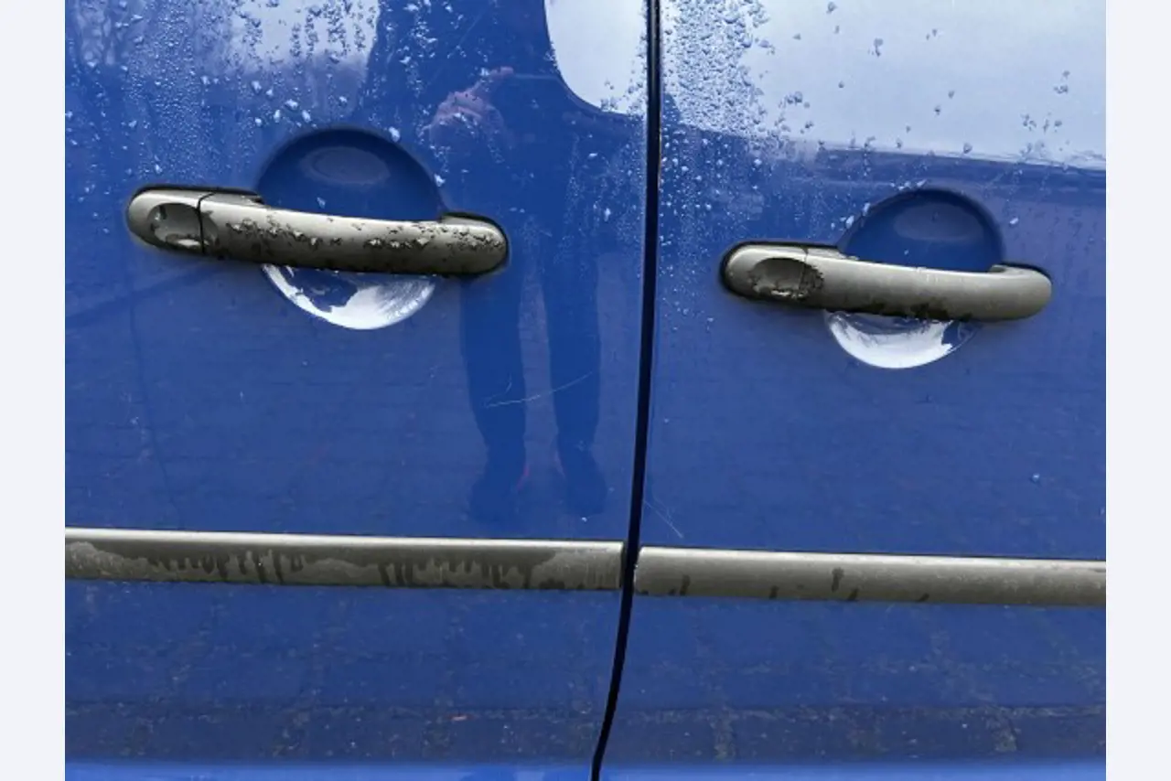 Working ship (direction finding boat) "Deepenschriewer IV" <br>and living barge "WS 3"-6