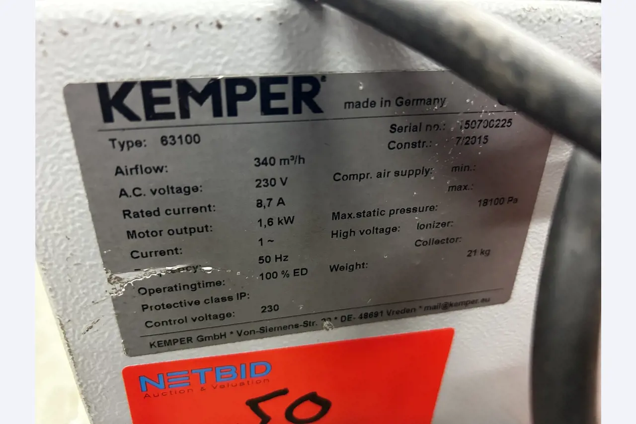 goed onderhouden technische uitrusting van het havengebied-2