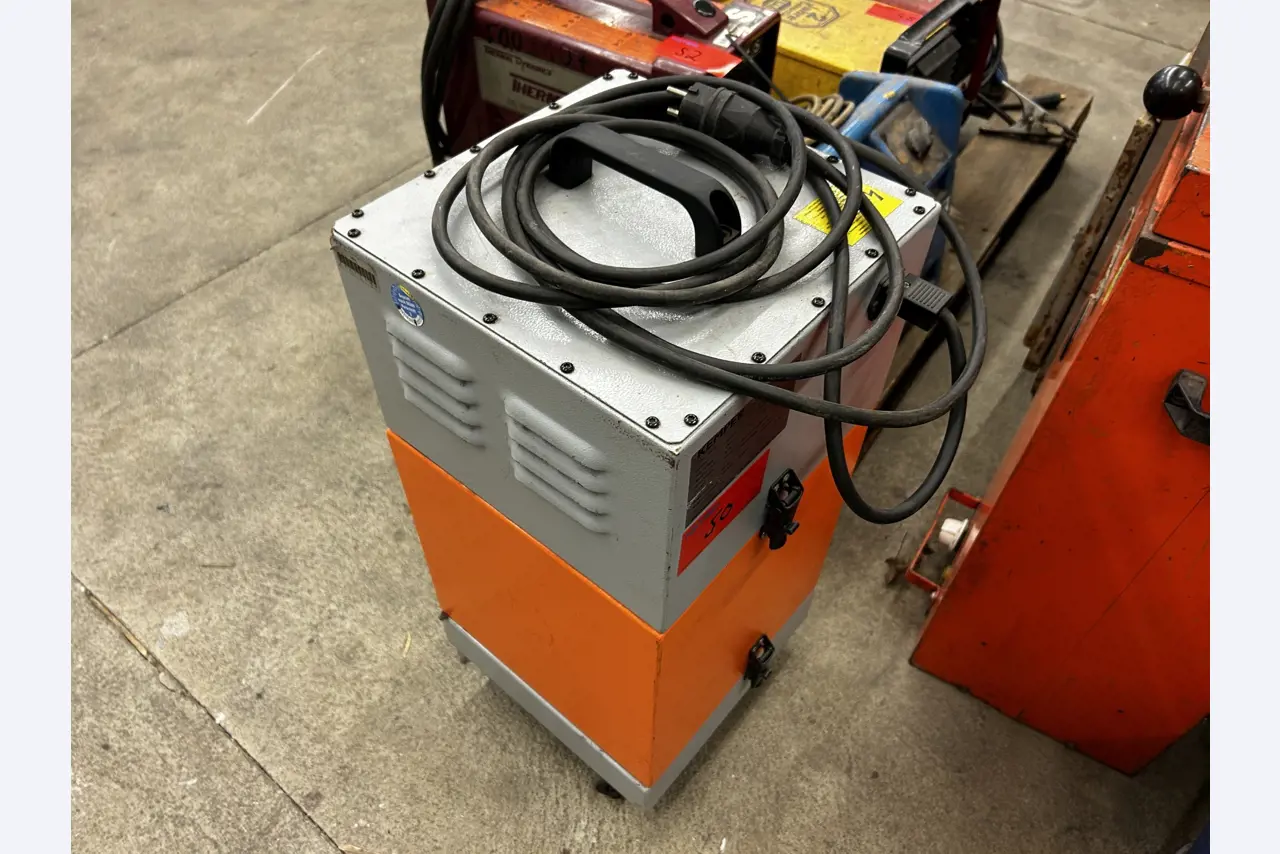 goed onderhouden technische uitrusting van het havengebied-1