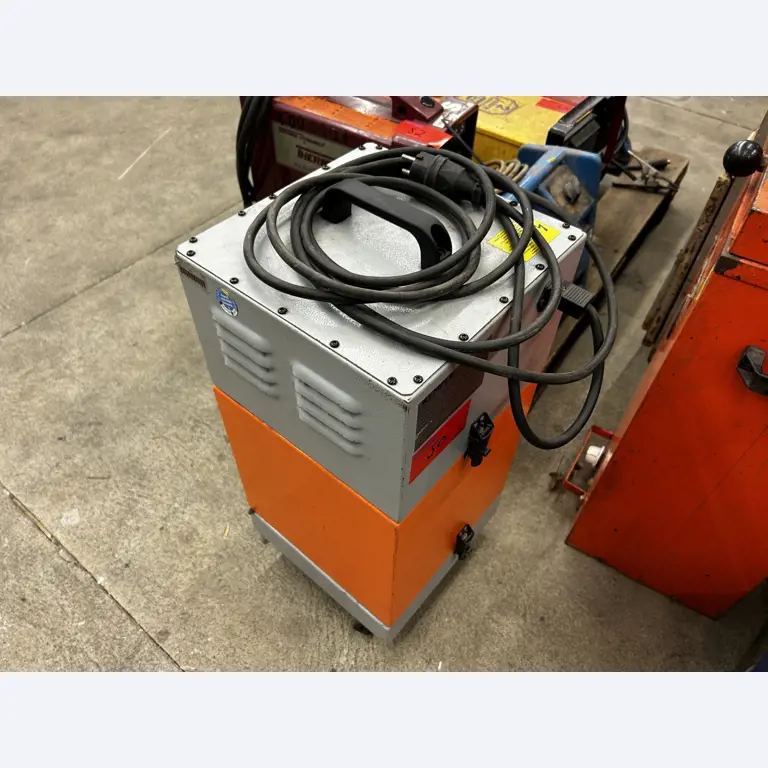 goed onderhouden technische uitrusting van het havengebied-1