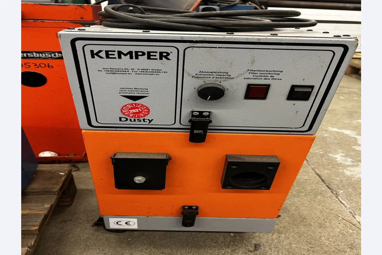 goed onderhouden technische uitrusting van het havengebied-4