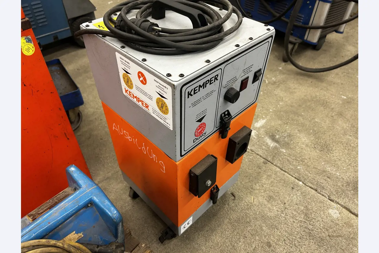 goed onderhouden technische uitrusting van het havengebied-5