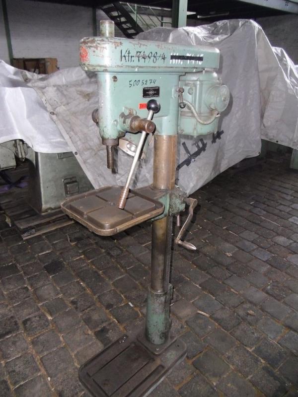 quebra-gelo/ rebocador motorizado bem conservado <br>"Hugo Lentz"-32