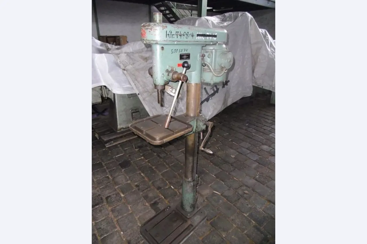 quebra-gelo/ rebocador motorizado bem conservado <br>"Hugo Lentz"-32