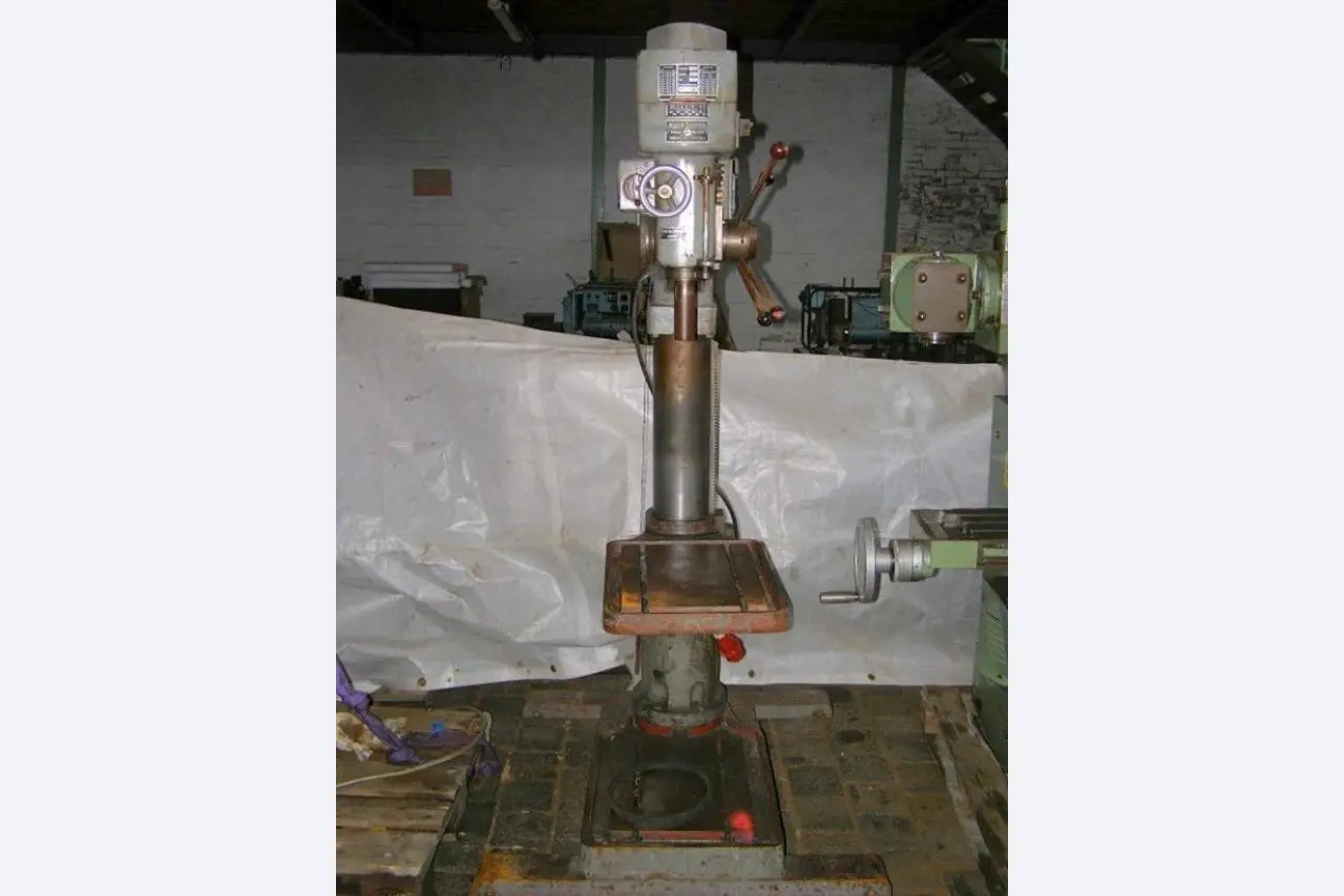 quebra-gelo/ rebocador motorizado bem conservado <br>"Hugo Lentz"-33