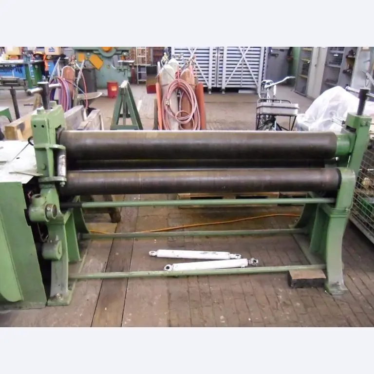 quebra-gelo/ rebocador motorizado bem conservado <br>"Hugo Lentz"-44