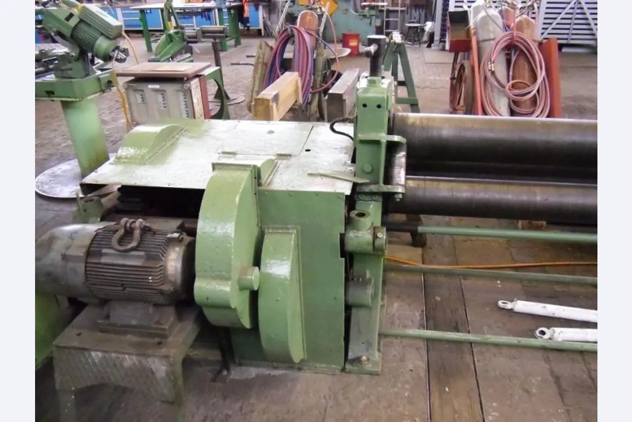 quebra-gelo/ rebocador motorizado bem conservado <br>"Hugo Lentz"-45