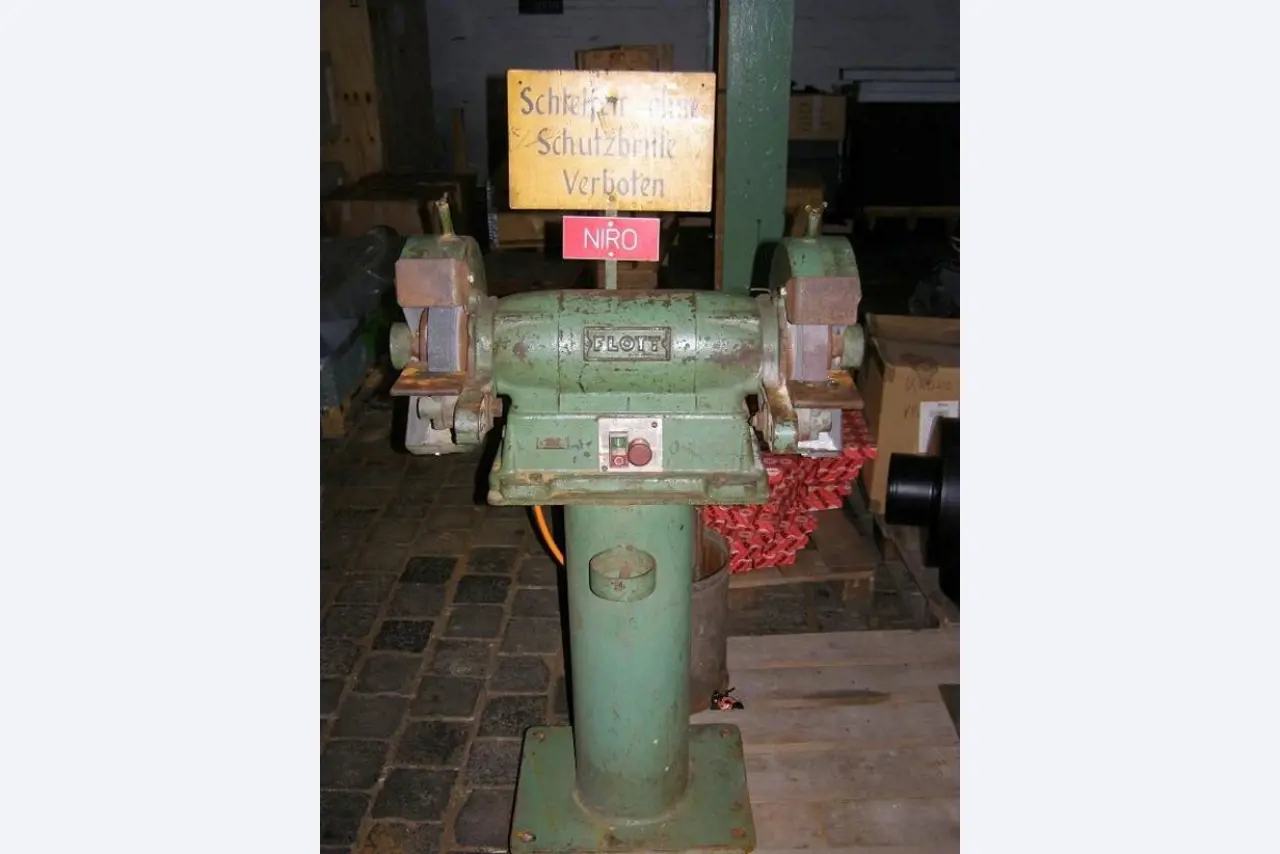 quebra-gelo/ rebocador motorizado bem conservado <br>"Hugo Lentz"-47
