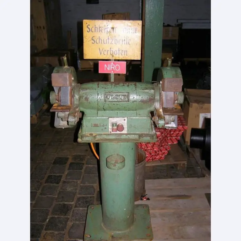 quebra-gelo/ rebocador motorizado bem conservado <br>"Hugo Lentz"-47