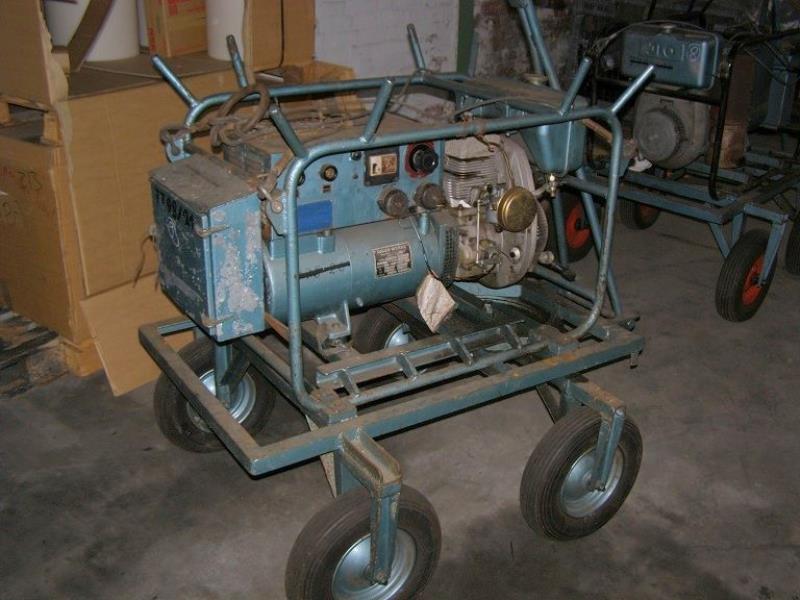 quebra-gelo/ rebocador motorizado bem conservado <br>"Hugo Lentz"-56