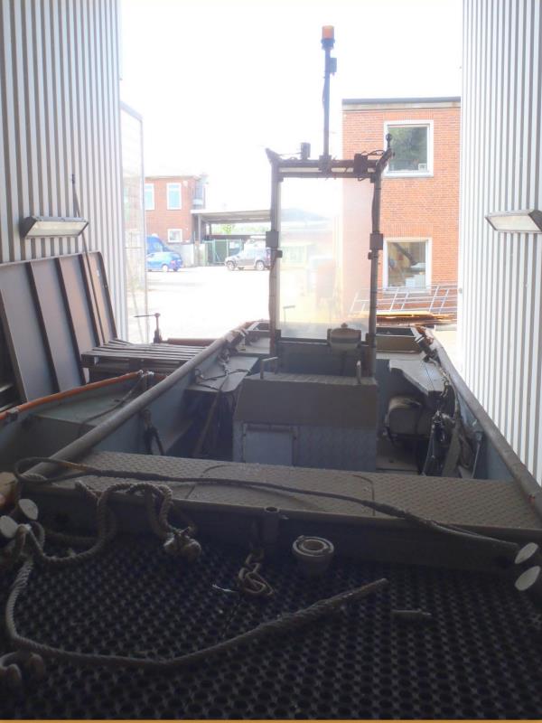 well-maintained Vessel Ice boat/ tug<br>"Hugo Lentz"-3