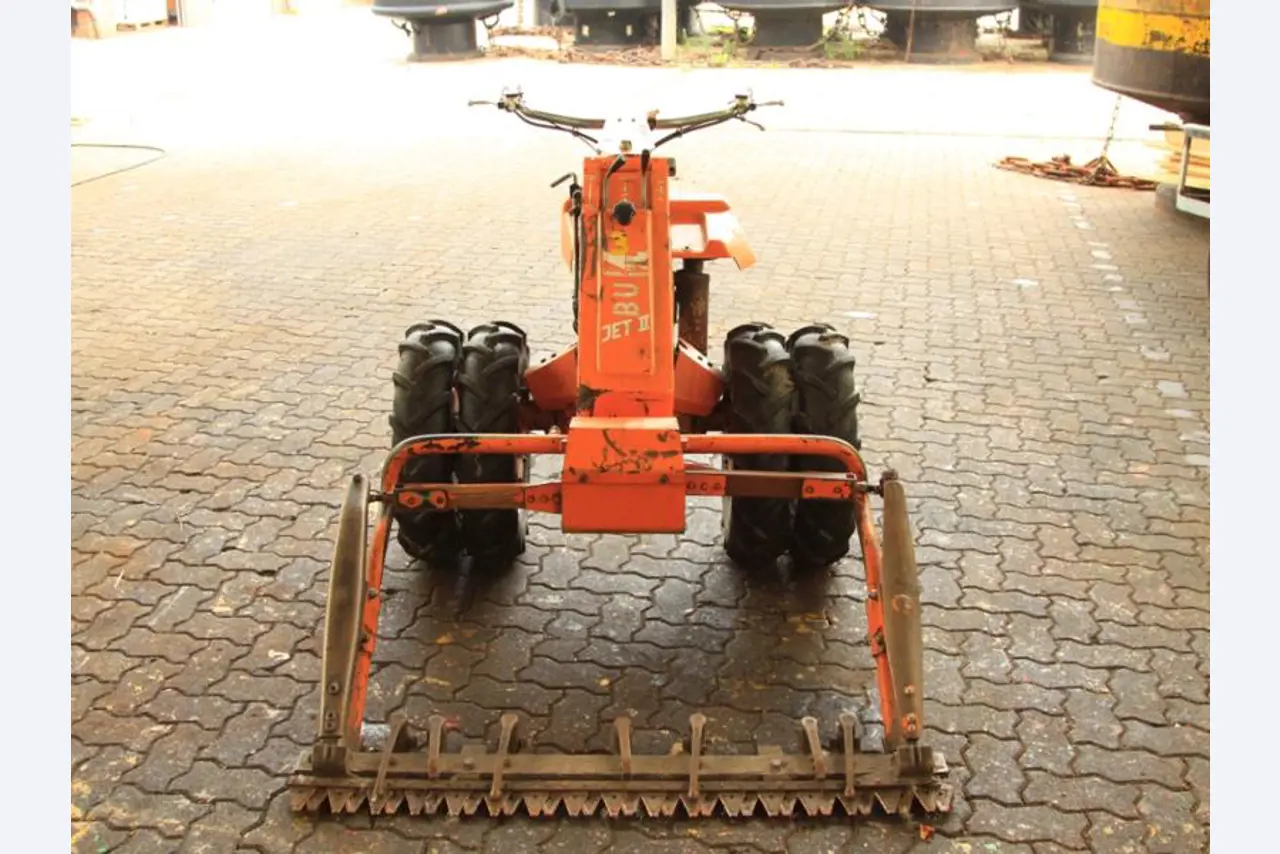 quebra-gelo/ rebocador motorizado bem conservado <br>"Hugo Lentz"-2