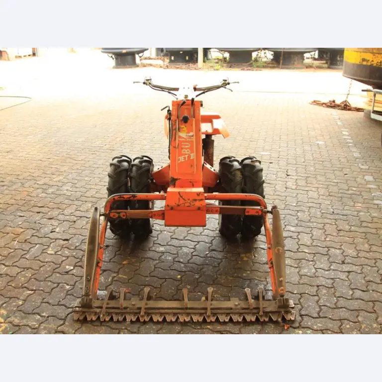 quebra-gelo/ rebocador motorizado bem conservado <br>"Hugo Lentz"-2